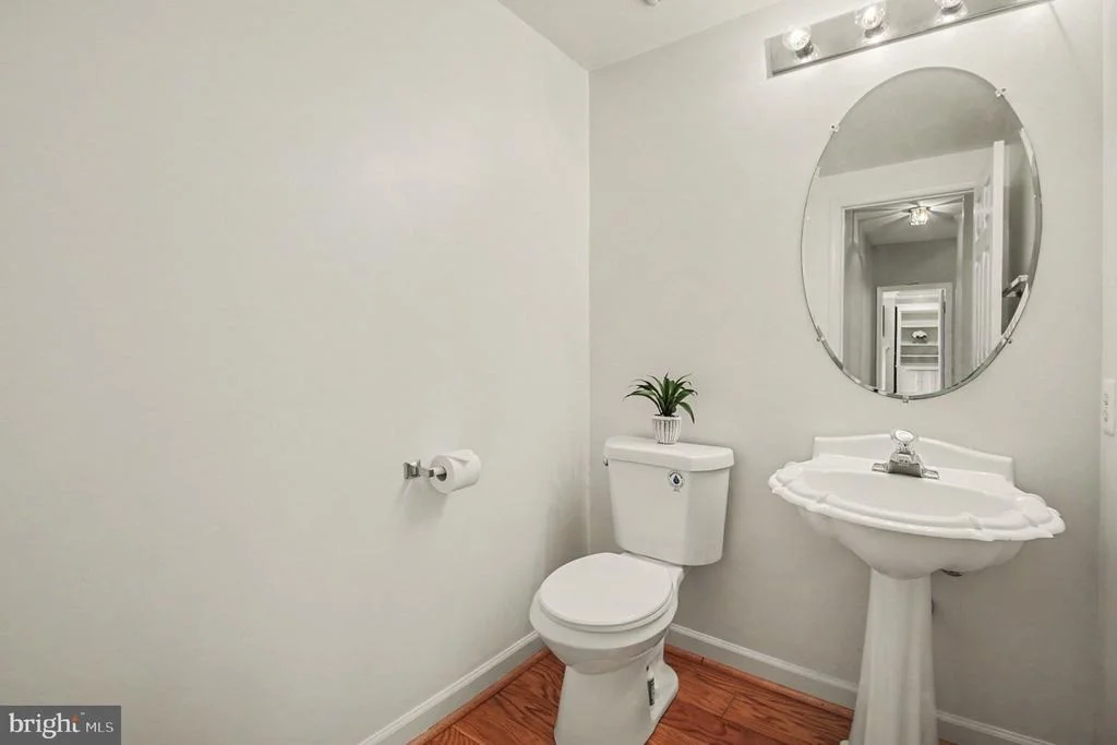 Photo of 7182 BREWSTER LANE