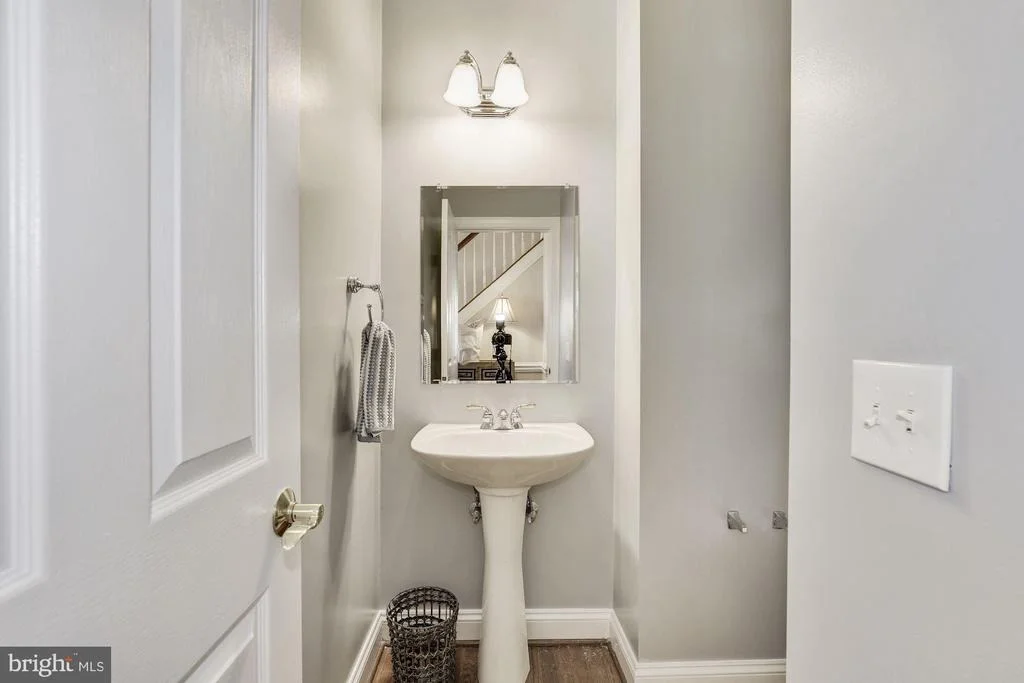 Photo of 4834 BROOM DRIVE