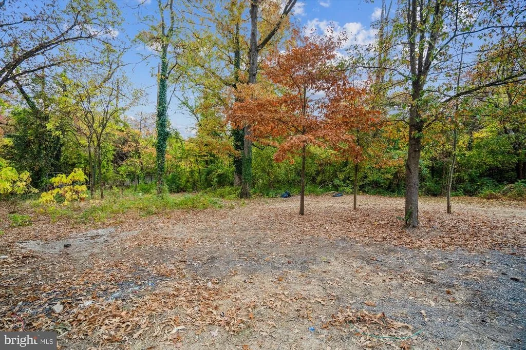 Photo of 9121 LANHAM SEVERN ROAD