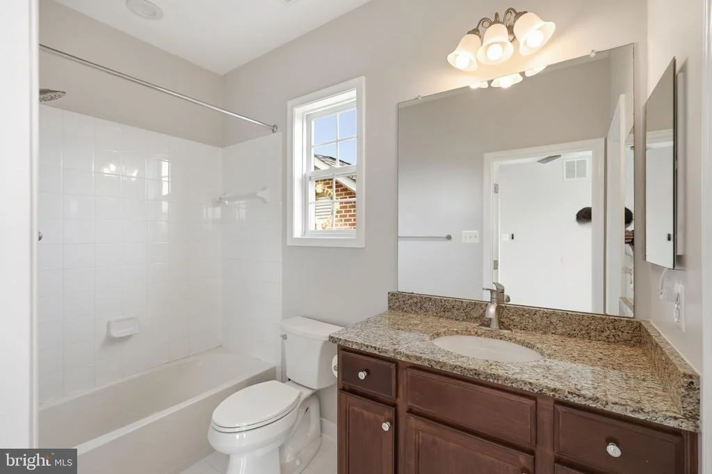 Photo of 232 PARKVIEW AVENUE