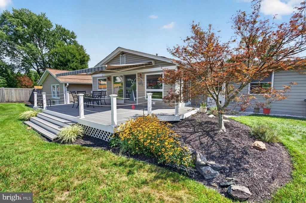 Photo of 18029 LAFAYETTE DRIVE