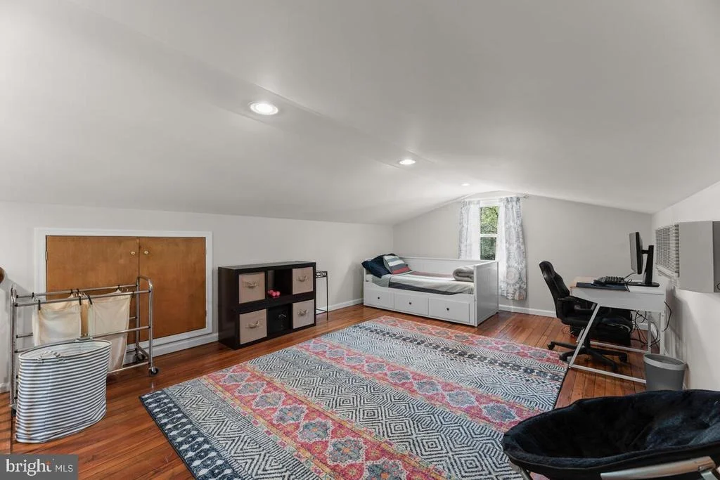 Photo of 607 REST AVENUE