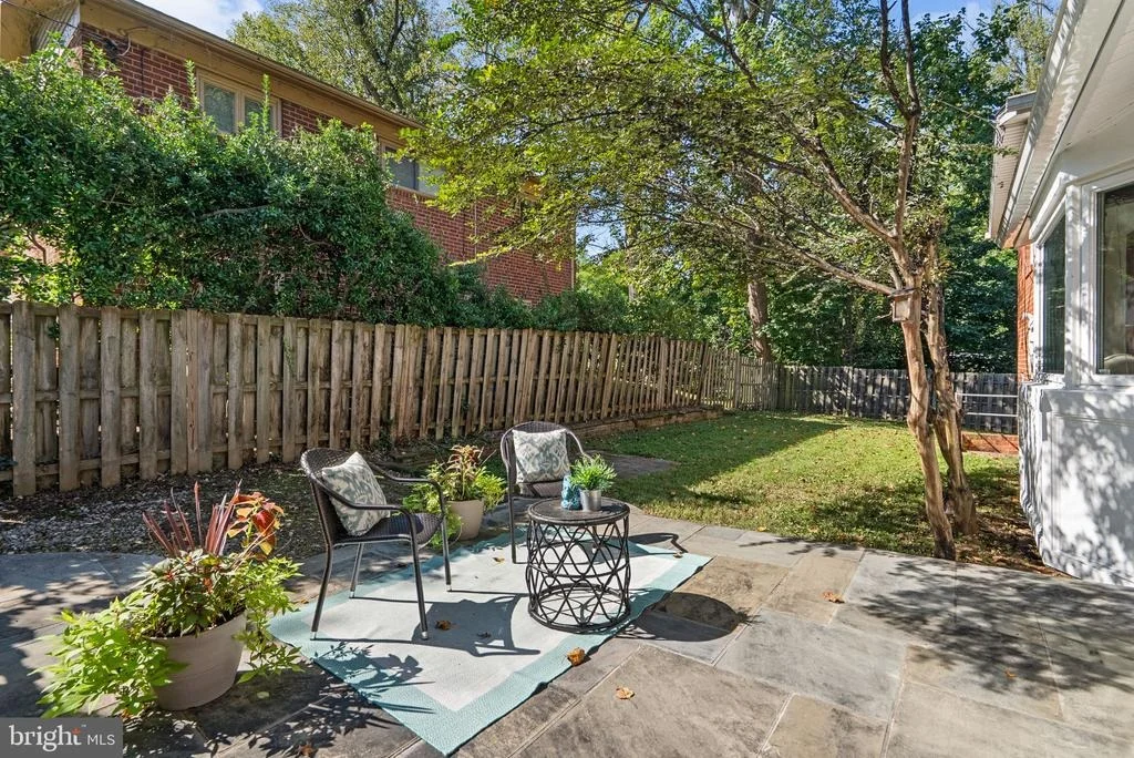 Photo of 8810 SPRING VALLEY ROAD