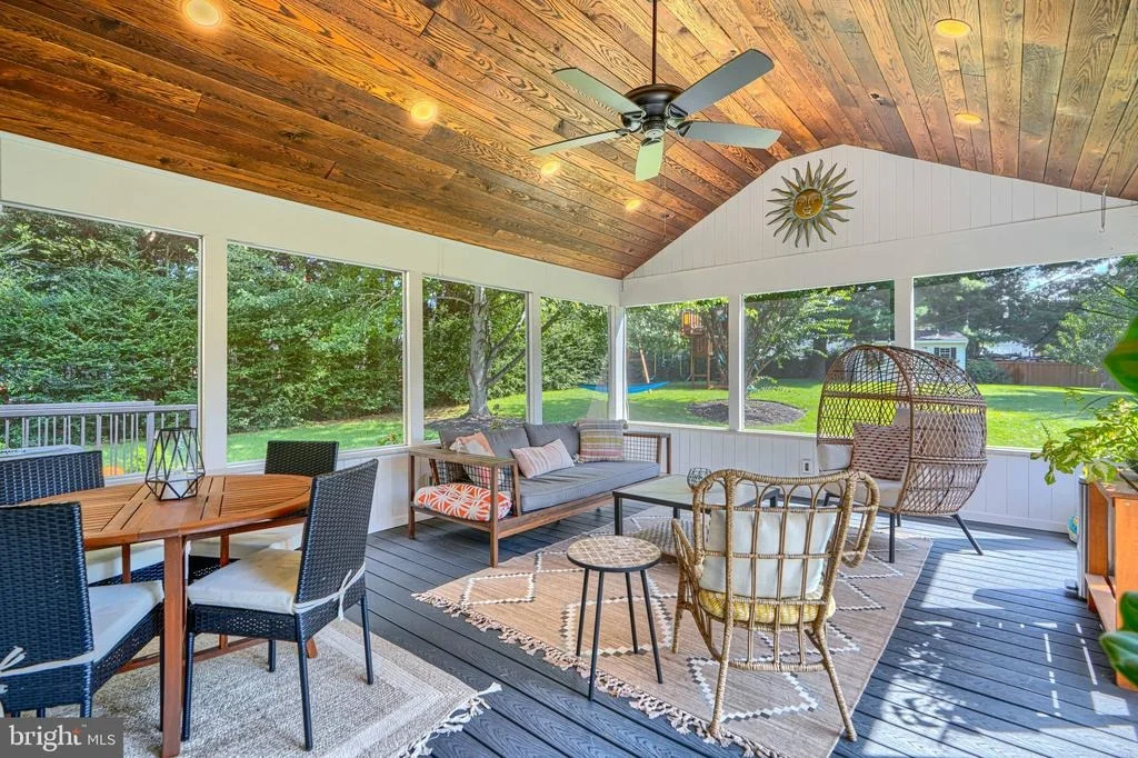 Photo of 1004 PEPPARD DRIVE