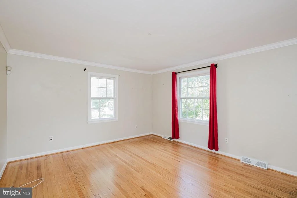 Photo of 318 BEACH DRIVE
