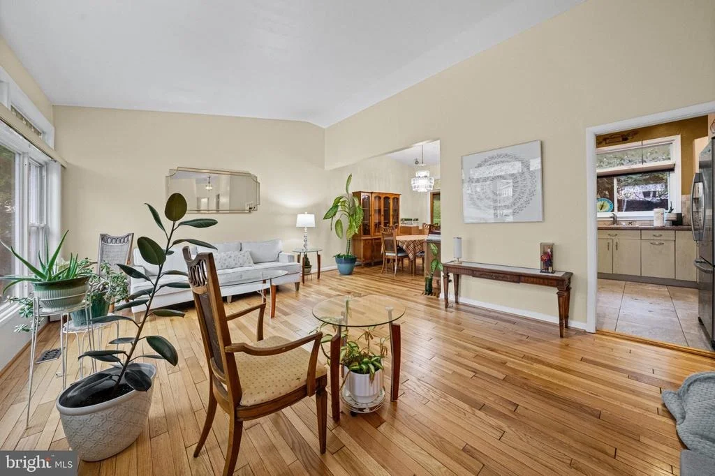 Photo of 6816 TIMBERLANE ROAD