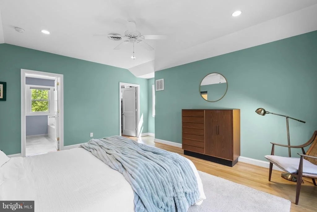 Photo of 213 CRESTMOOR CIRCLE