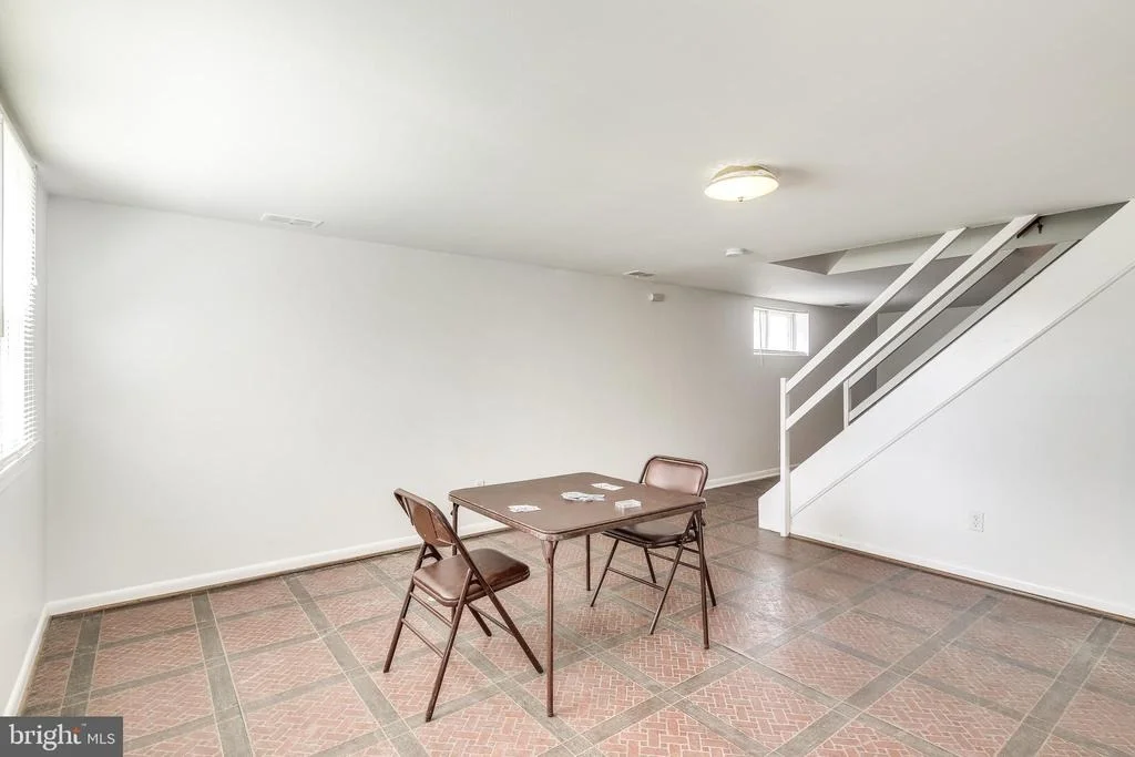 Photo of 937 GROVEHILL ROAD