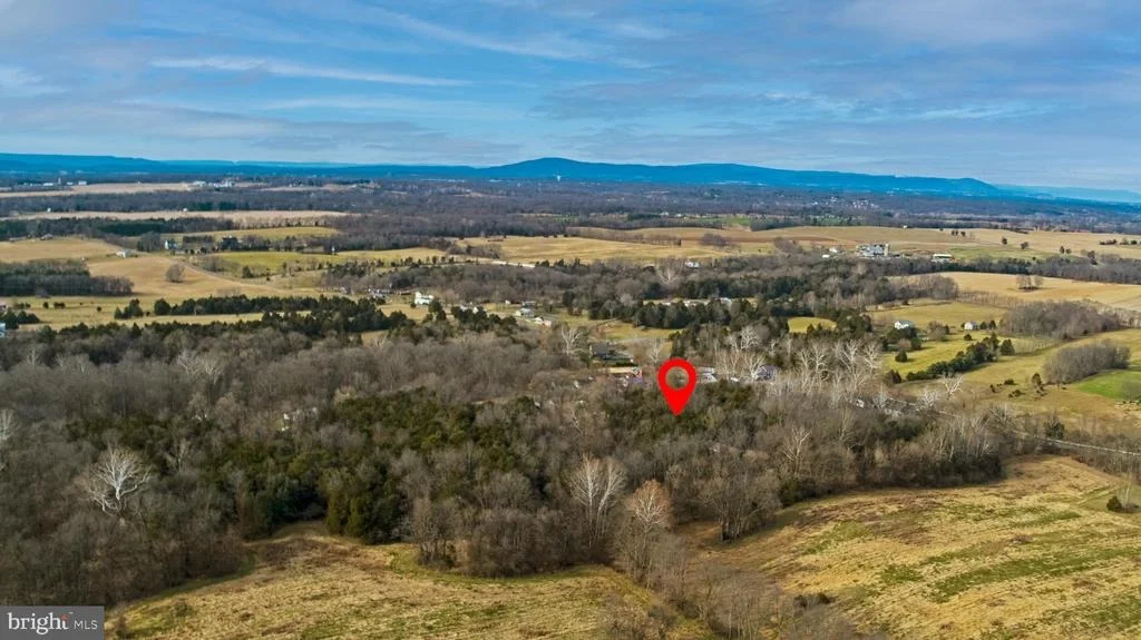 Photo of 8103 AVIS MILL ROAD