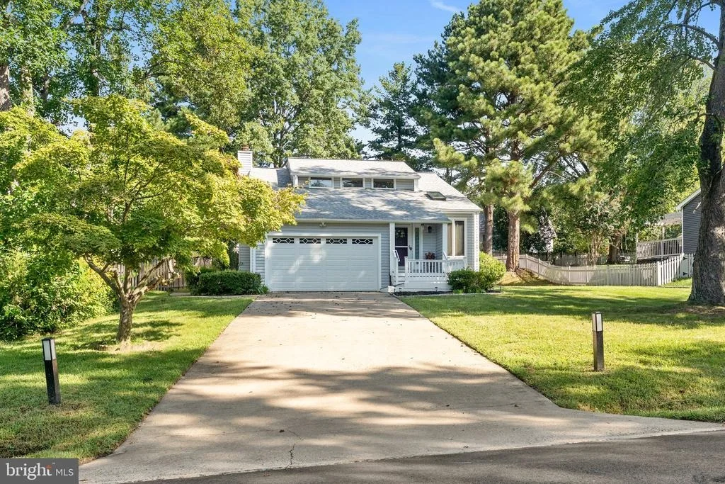Photo of 4 TROTTER CIRCLE
