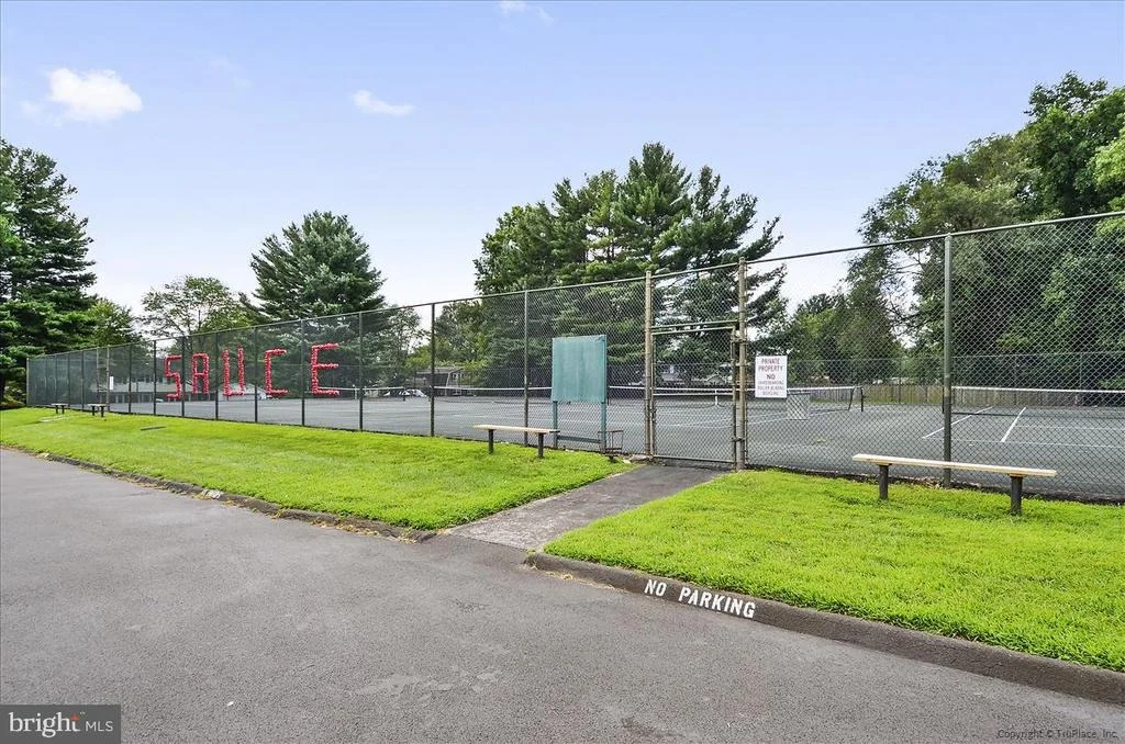 Photo of 3005 BIRCHTREE LANE