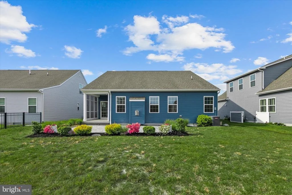 Photo of 17 LUZERNE DRIVE