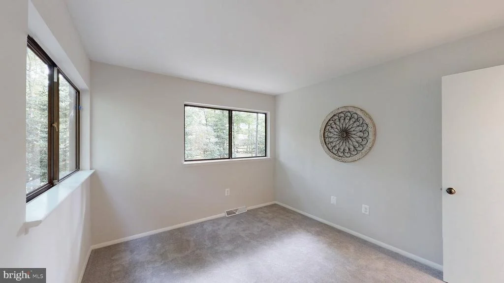 Photo of 11247 HANDLEBAR ROAD