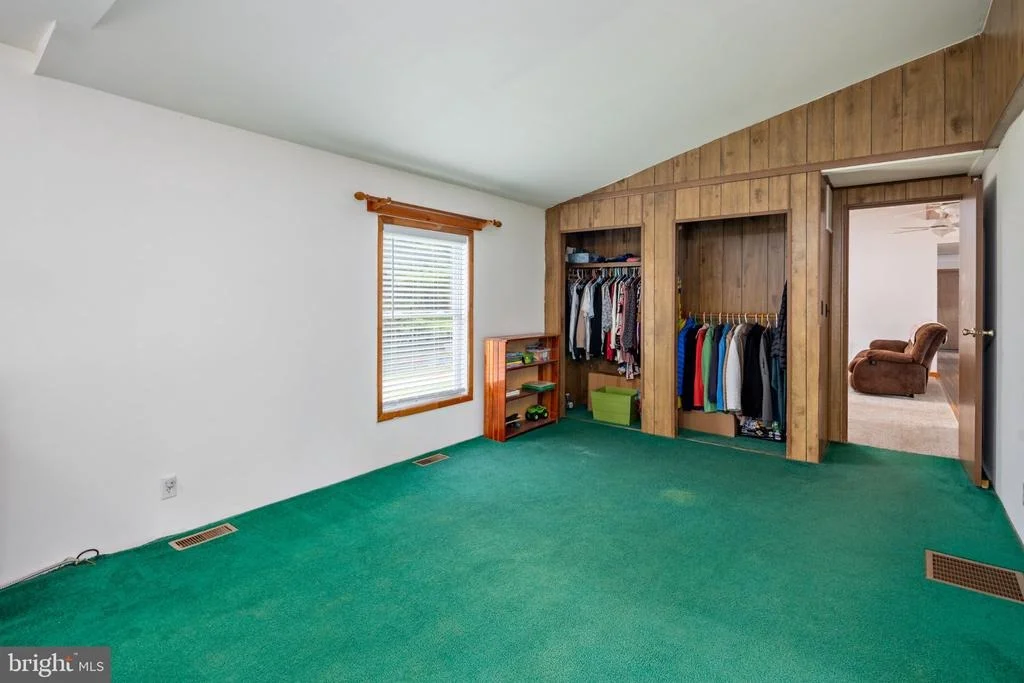 Photo of 1045 DOYLE ROAD