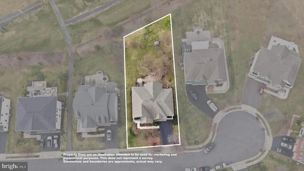 Photo of 41869 FELDSPAR PLACE