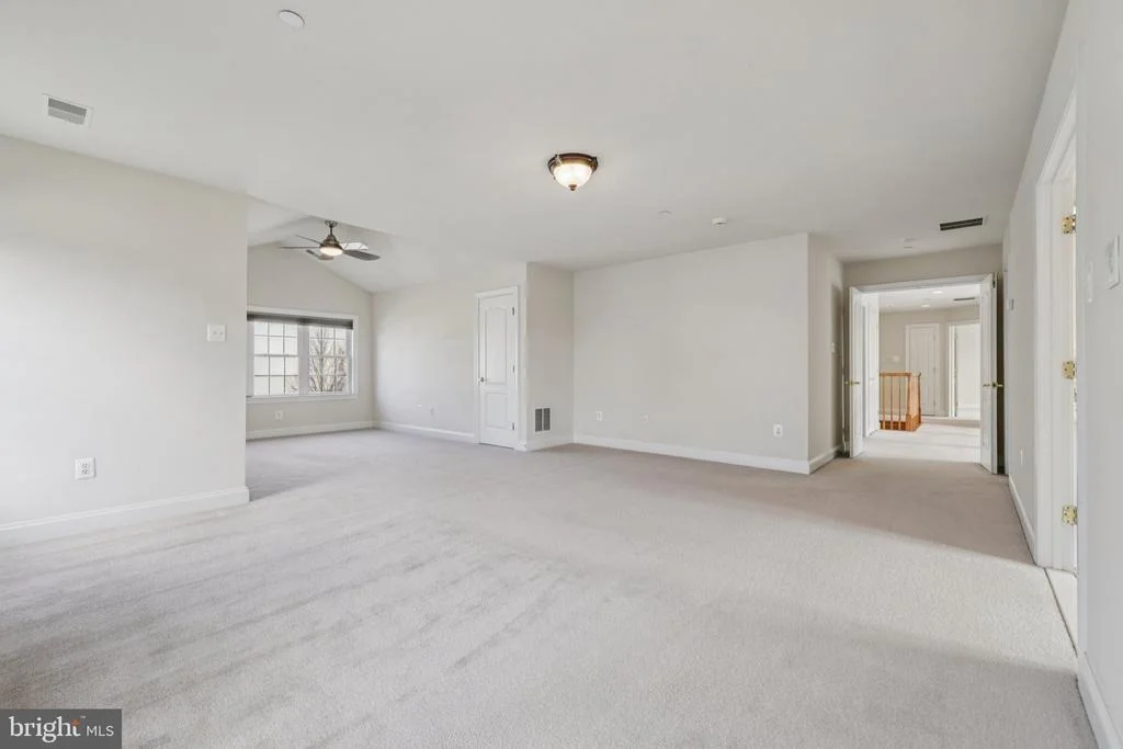 Photo of 1702 FIELDBROOK LANE