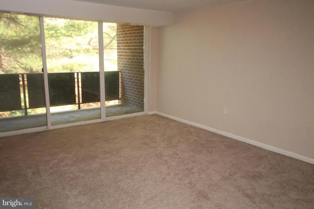 Photo of Unit 12B at 1400 NORTHGATE SQUARE