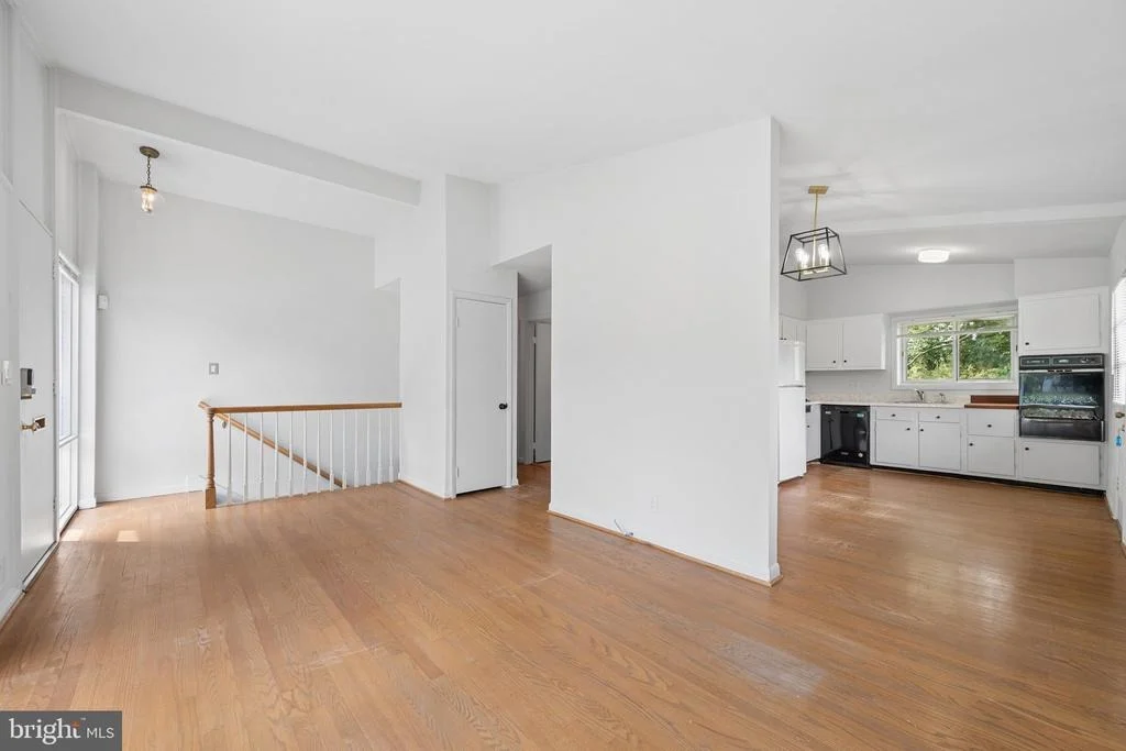 Photo of 11302 KENTON PLACE