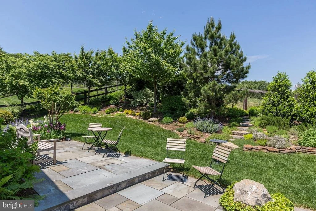 Photo of 2424 LONGFELLOW COURT