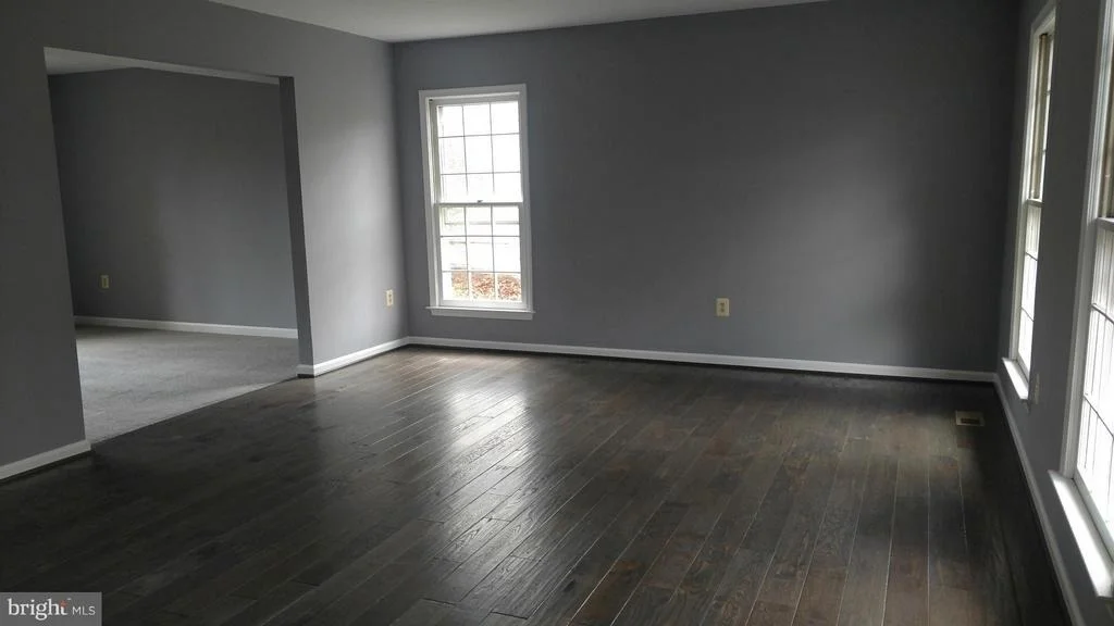 Photo of 1608 HUTCHINSON LANE