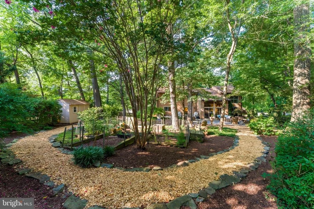 Photo of 11211 WEDGE DRIVE