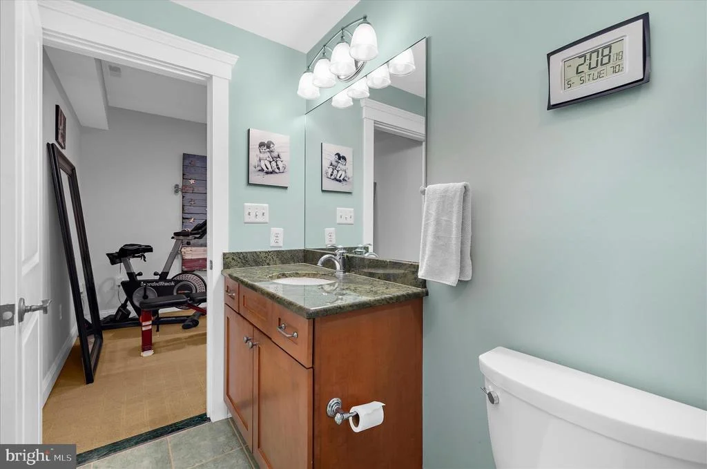 Photo of 302 ANNAPOLIS STREET