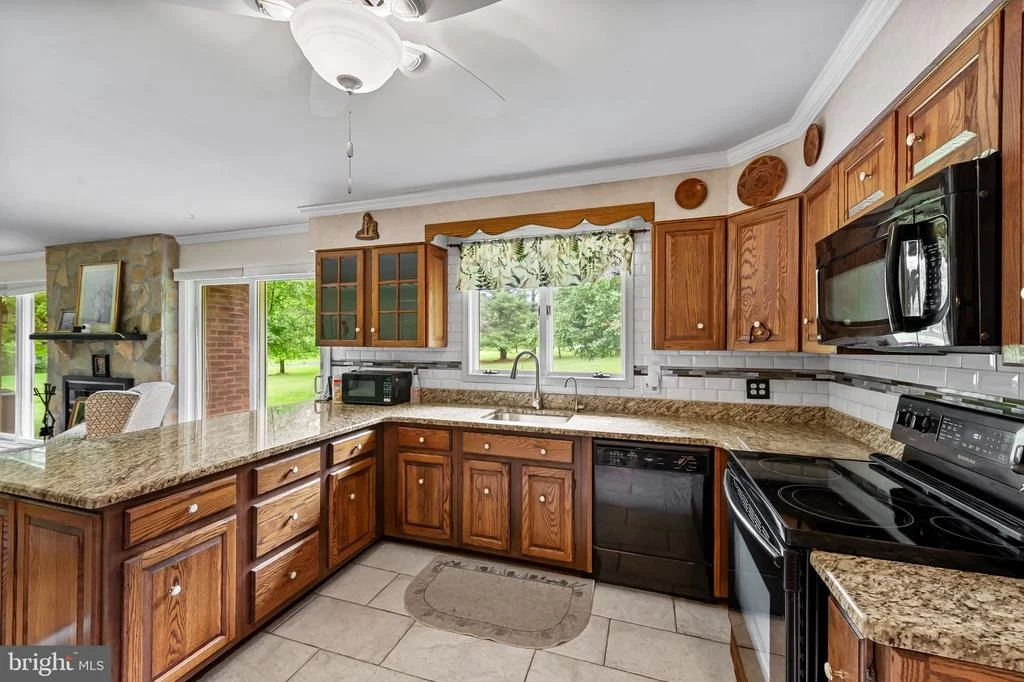 Photo of 6516 LEWIS ROAD