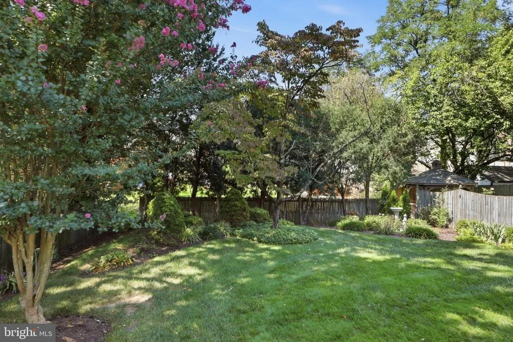 Photo of 10010 RAYNOR ROAD