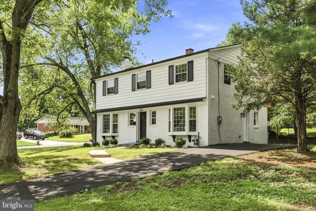 Photo of 2610 SILVERDALE DRIVE