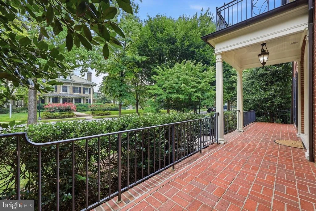 Photo of 310 UPPER COLLEGE TERRACE