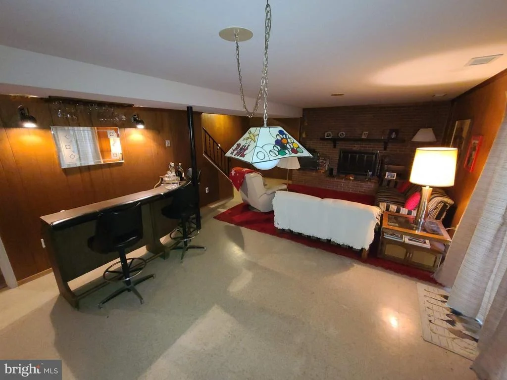 Photo of 6133 SHERBORN LANE