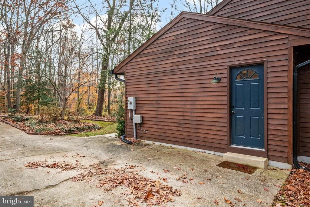 Photo of 2602 LE COMPTE LANE