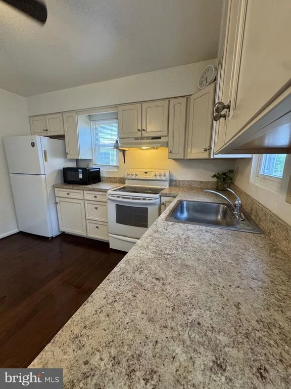 Photo of 212 11TH STREET