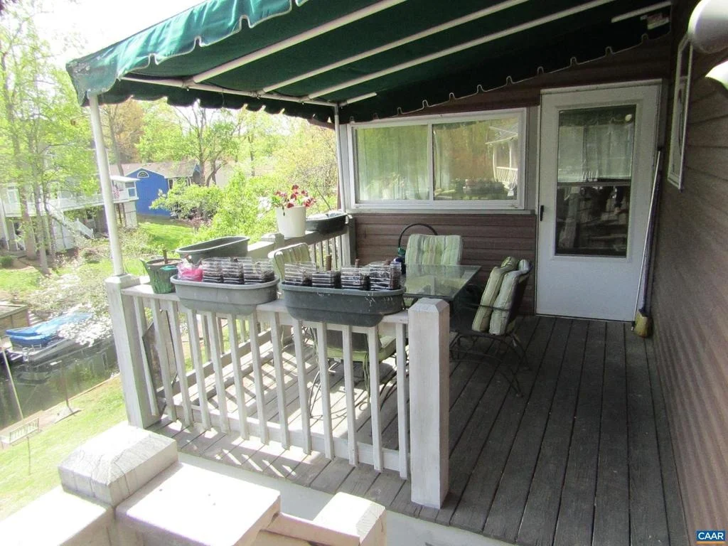 Photo of 798 JEFFERSON DR