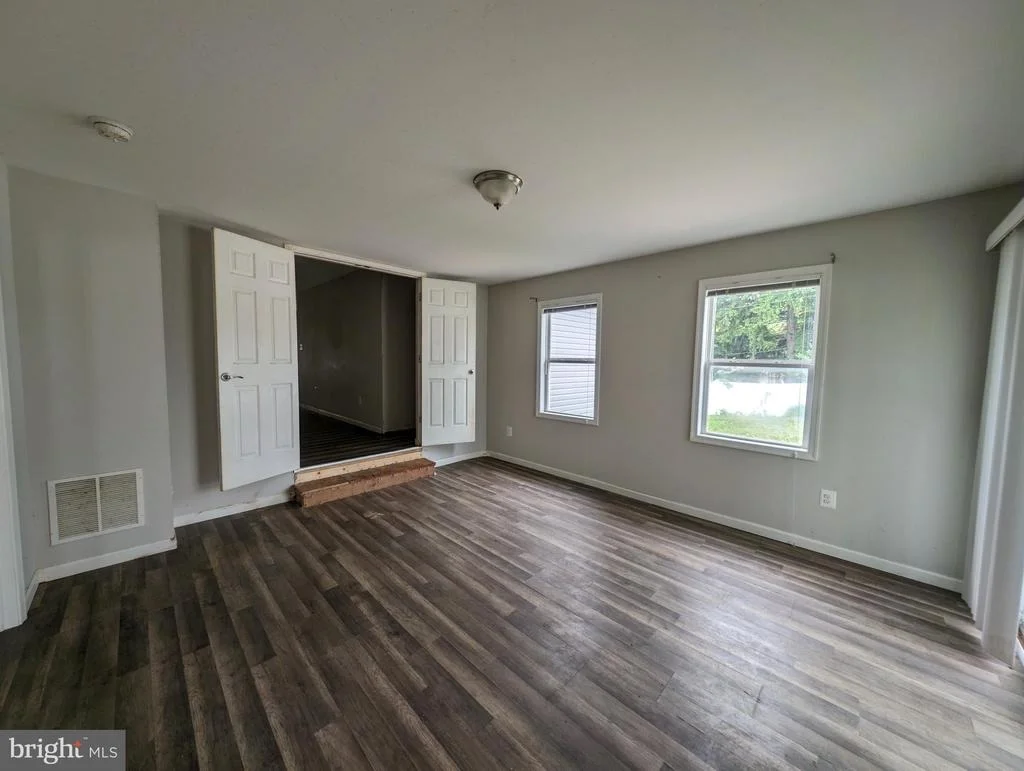 Photo of 503 CATALPA LANE