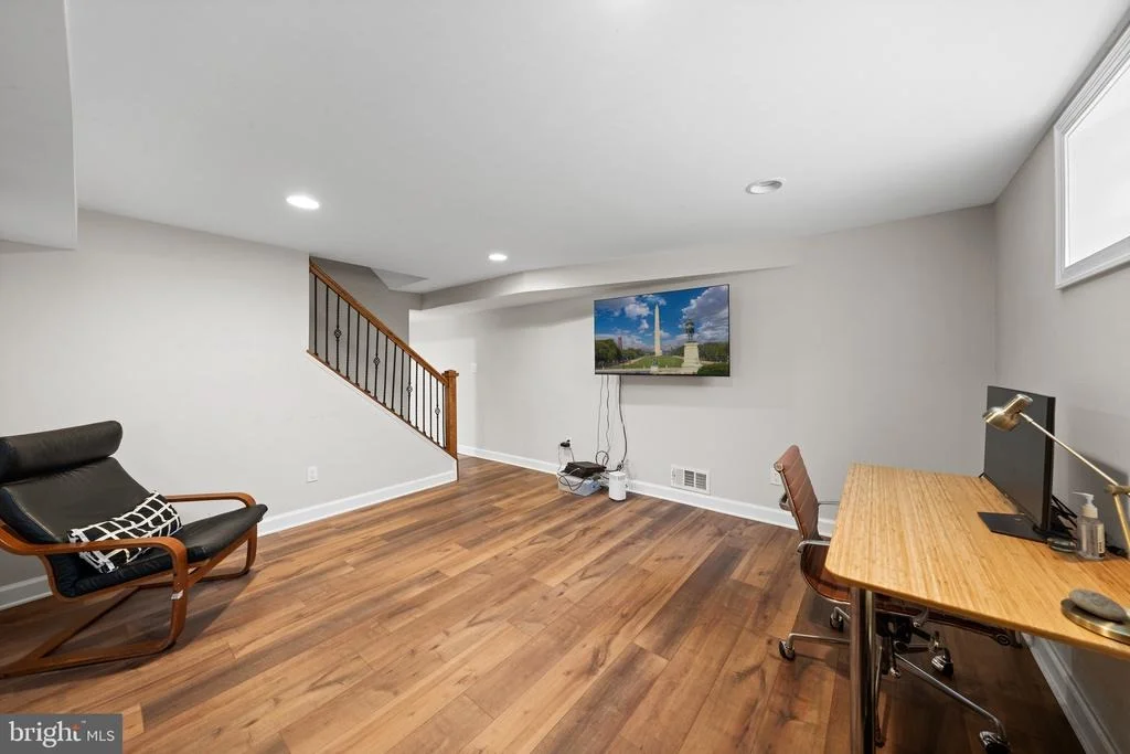 Photo of 404 LEXINGTON DRIVE