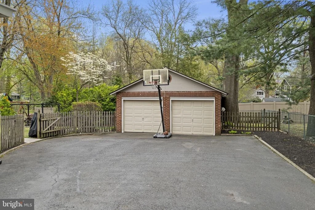 Photo of 709 GROVE STREET