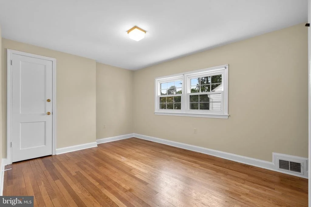 Photo of 319 SAINT LAWRENCE DRIVE