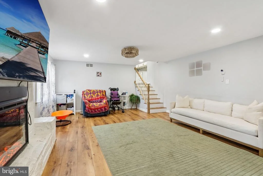 Photo of 865 WORTHINGTON DRIVE
