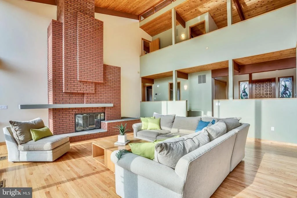 Photo of 20617 TOP RIDGE DRIVE
