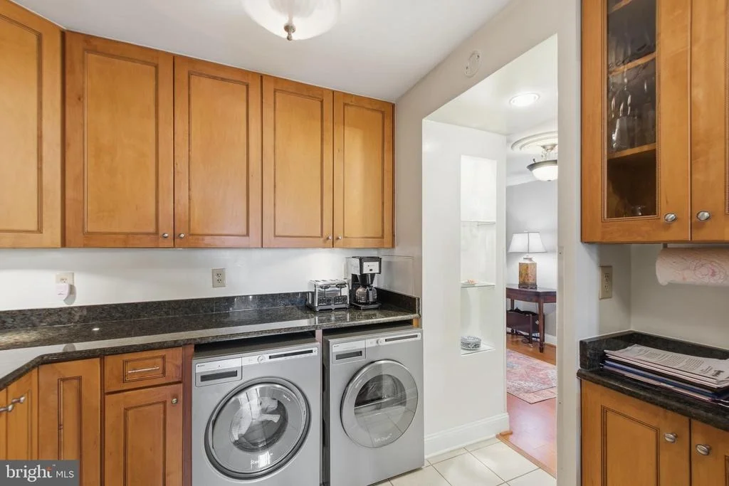 Photo of Unit 608 at 5903 MOUNT EAGLE DRIVE