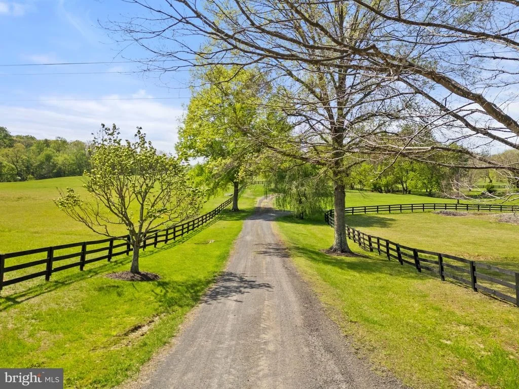 Photo of 6370 & 6378 JOHN BARTON PAYNE ROAD