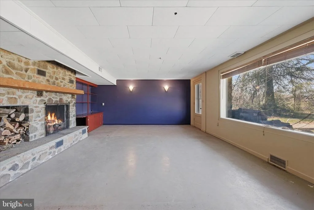 Photo of 2517 FIVE POINTS ROAD