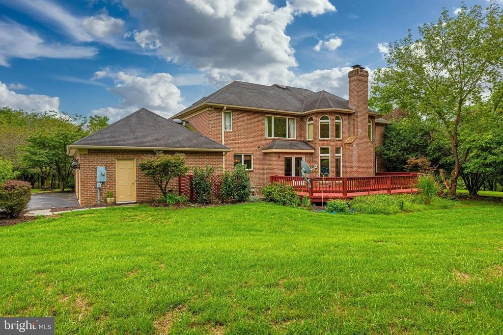 Photo of 6364 WINPENNY DRIVE