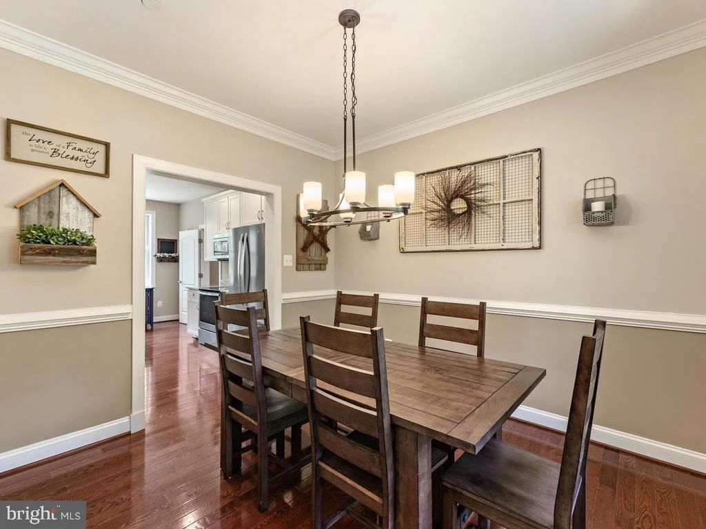 Photo of 995 WILDA DRIVE