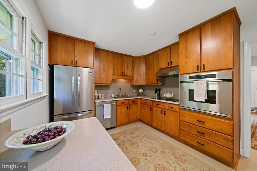 Photo of 11809 COLLINS DRIVE