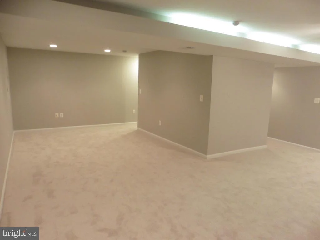 Photo of 9237 STEPHANIE STREET