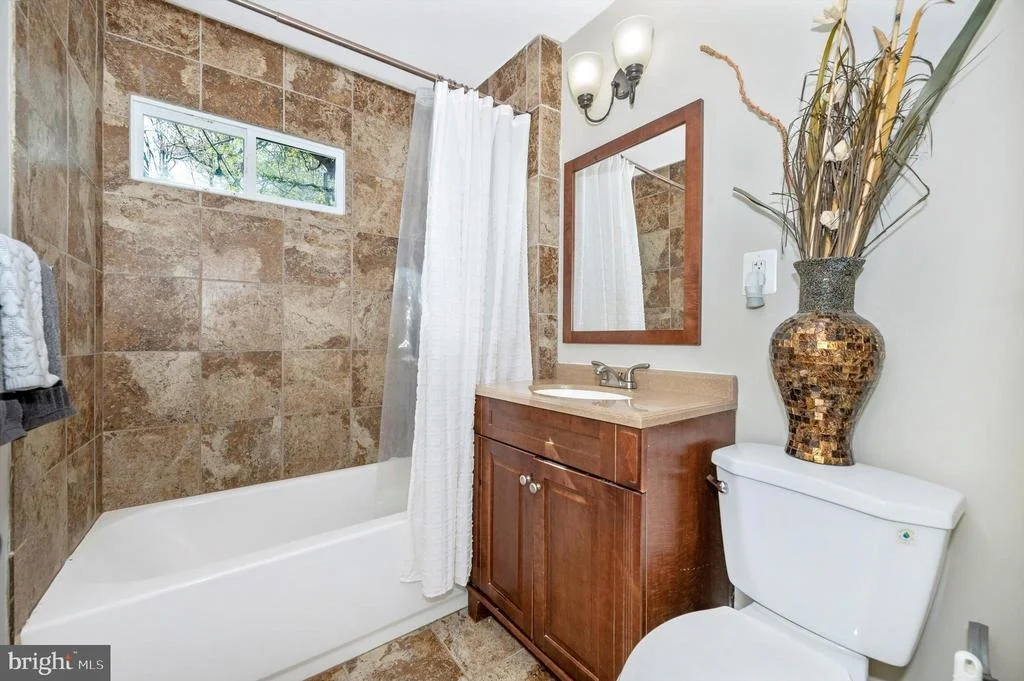 Photo of 2213 BRETON DRIVE