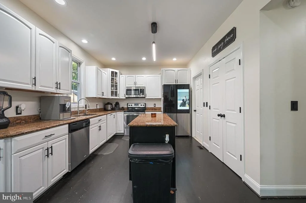 Photo of 32 RIDGEWAY CIRCLE
