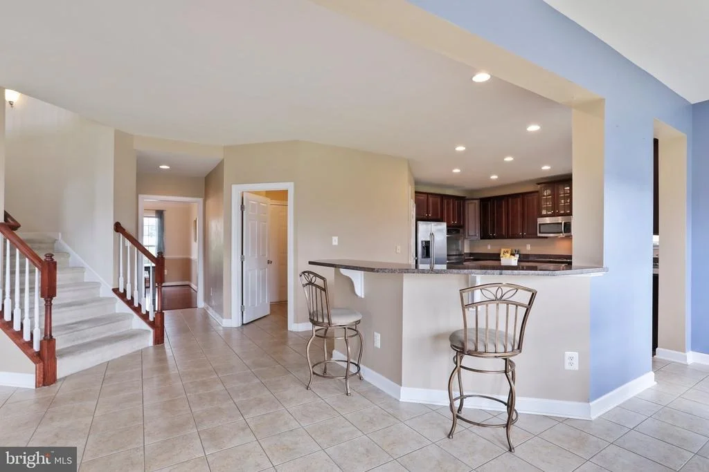 Photo of 10138 ROULETTE DRIVE